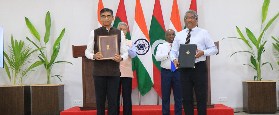 Exchange of  MoU   for development of  sports complex in Gaafu Dhaal Gadhdhoo.